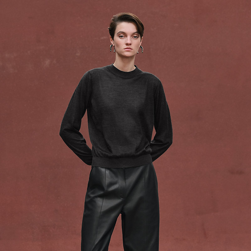 Cashmere long-sleeve sweater