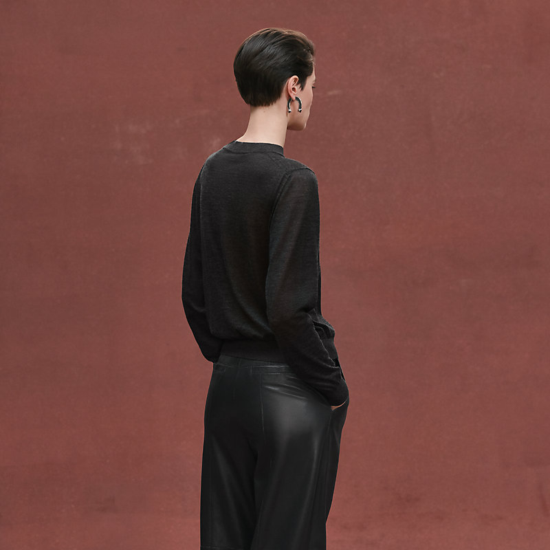 Cashmere long-sleeve sweater