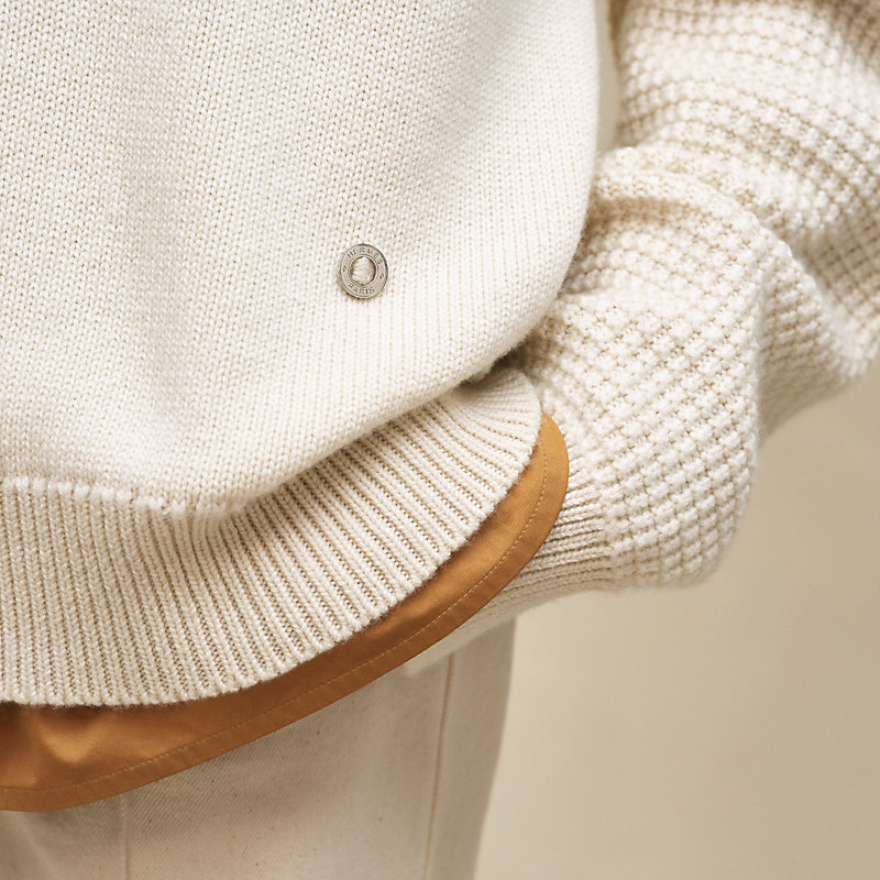 Cashmere long-sleeve sweater