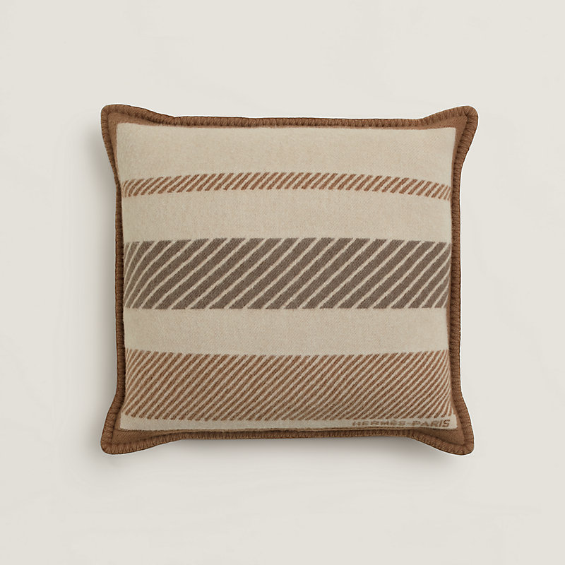 Cheval a la Couverture pillow