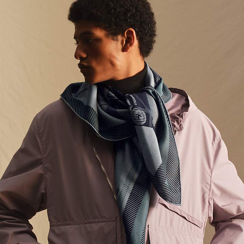 Cheval a la Couverture Spirale scarf 100