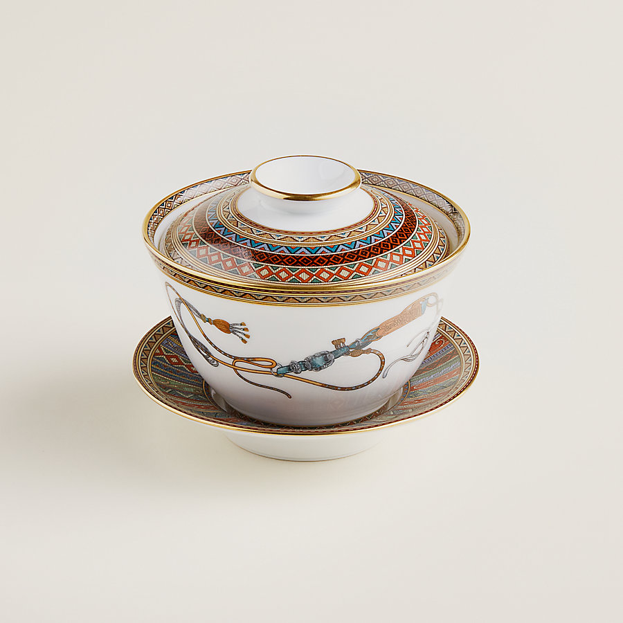 Cheval d’Orient tea cup with lid and saucer, large model