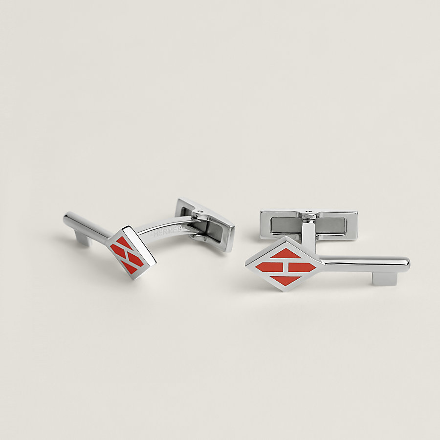 Cle H cufflinks