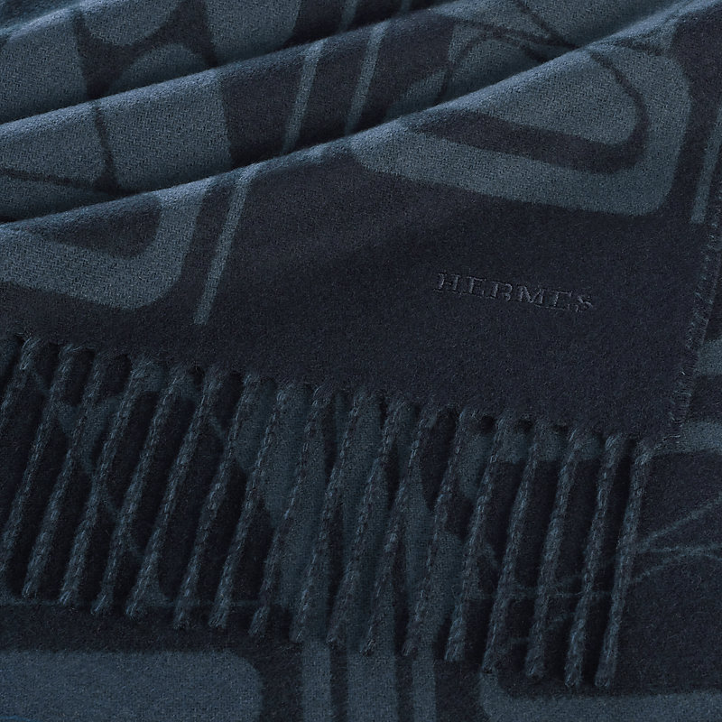 Clic, C'est Noue scarf