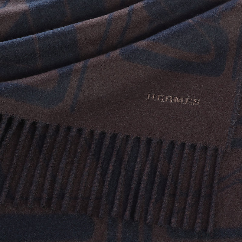 Clic, C'est Noue scarf