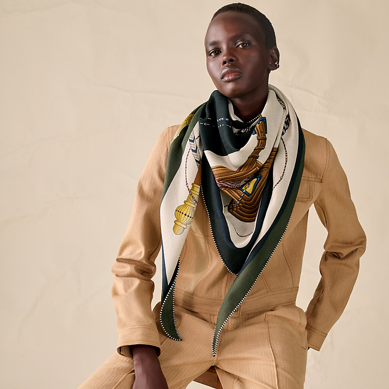 “CLIC-CLAC”三角巾