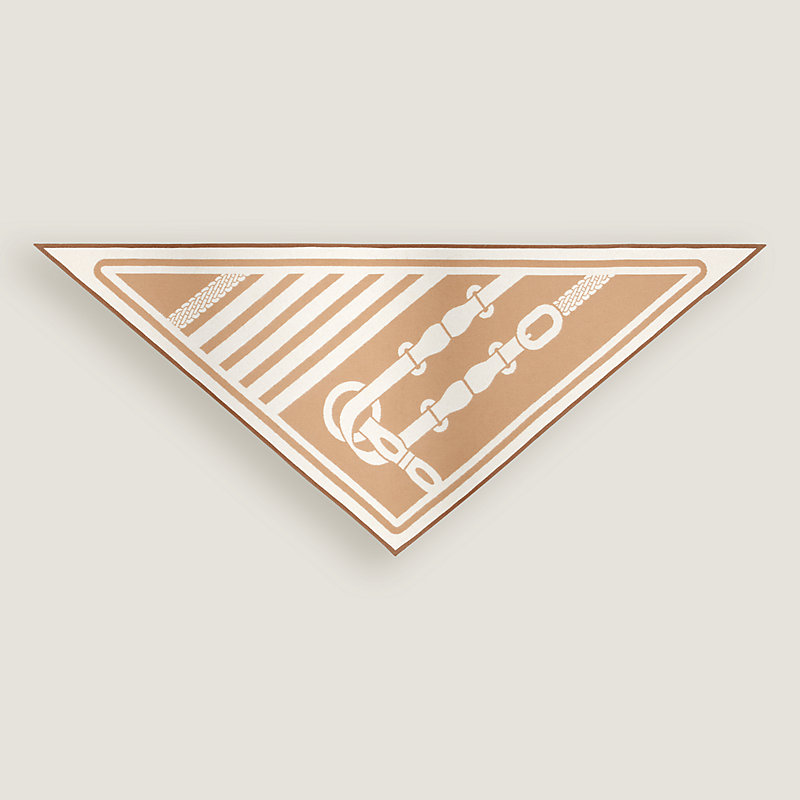 Coaching double face triangle scarf