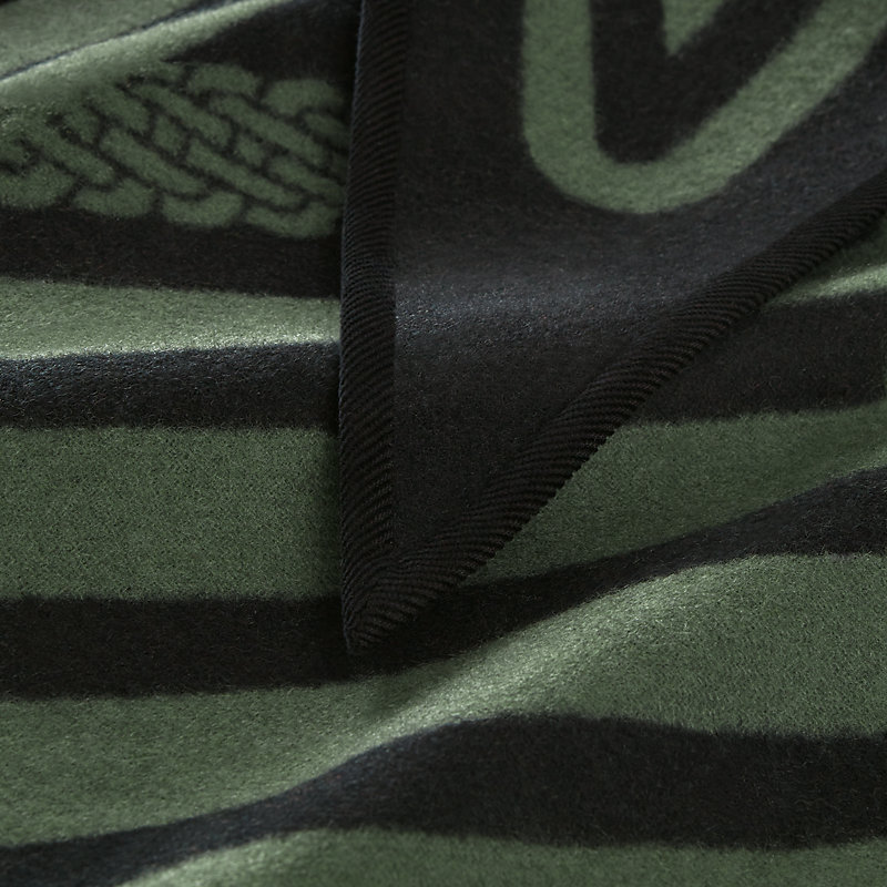 Coaching double face triangle scarf