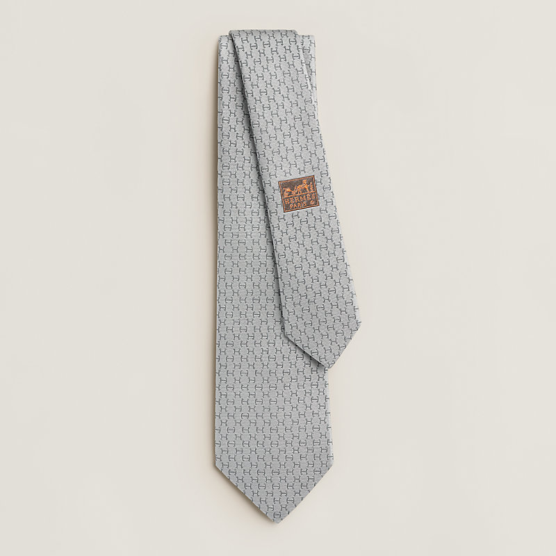 Dancing H tie