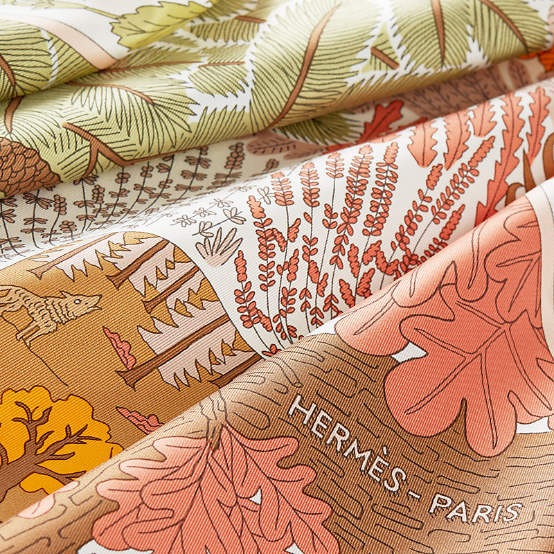 Dans les Bras de Selene scarf 90