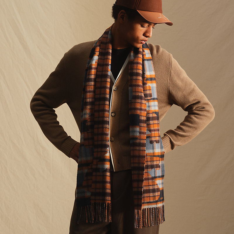 Echec au Roi Tartan scarf