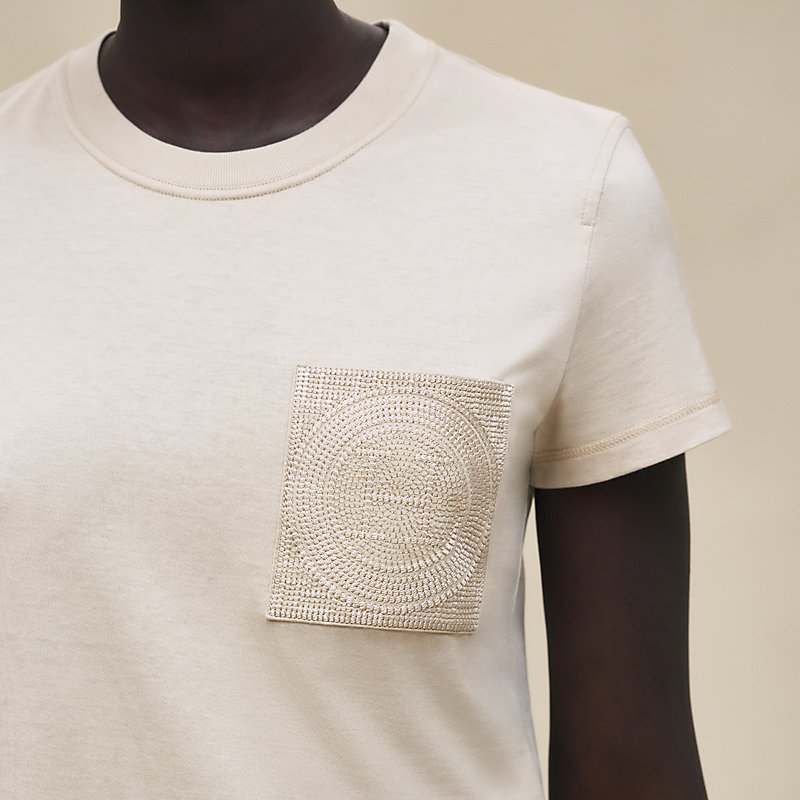 Embroidered pocket t-shirt