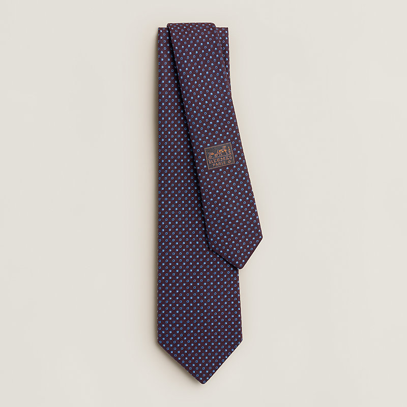 En Suspens tie