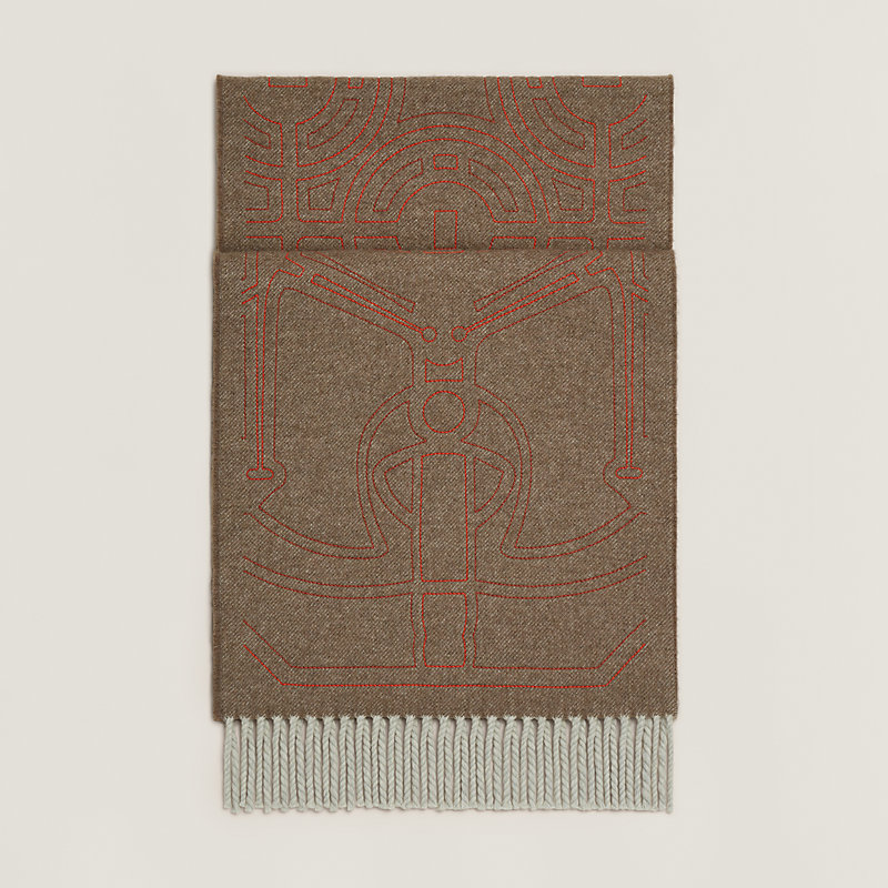 Eperon d'Or au Fil scarf