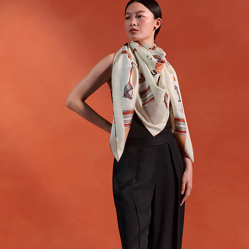 Eperon d'Or et Tenues de Jour embroidered giant scarf