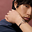 View: Worn, Etrier bracelet