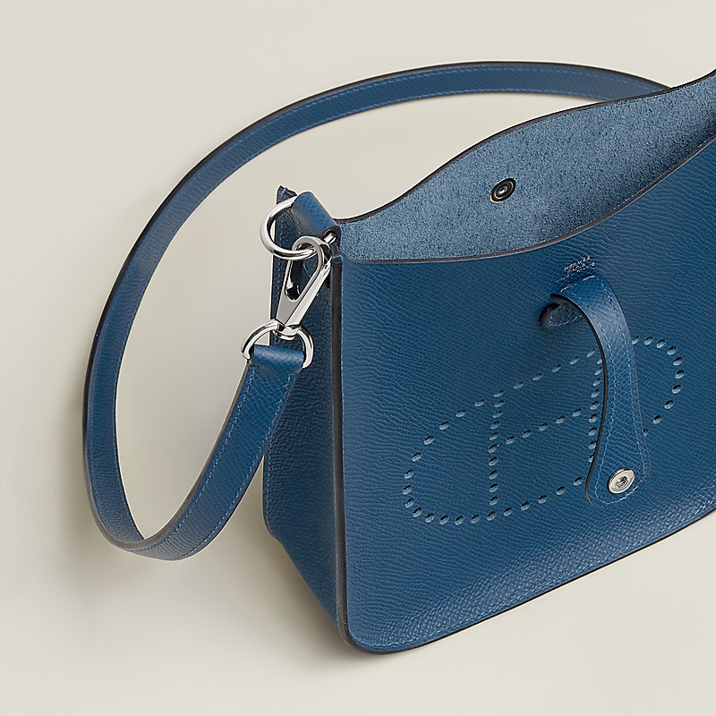 Evelyne 16 Sellier肩背包