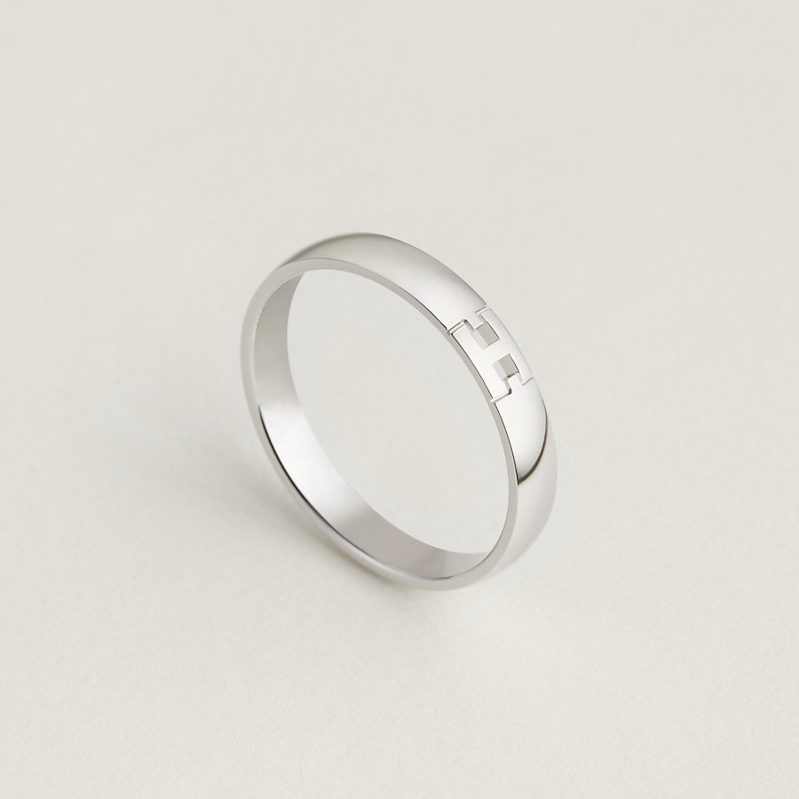 Ever Herakles wedding band