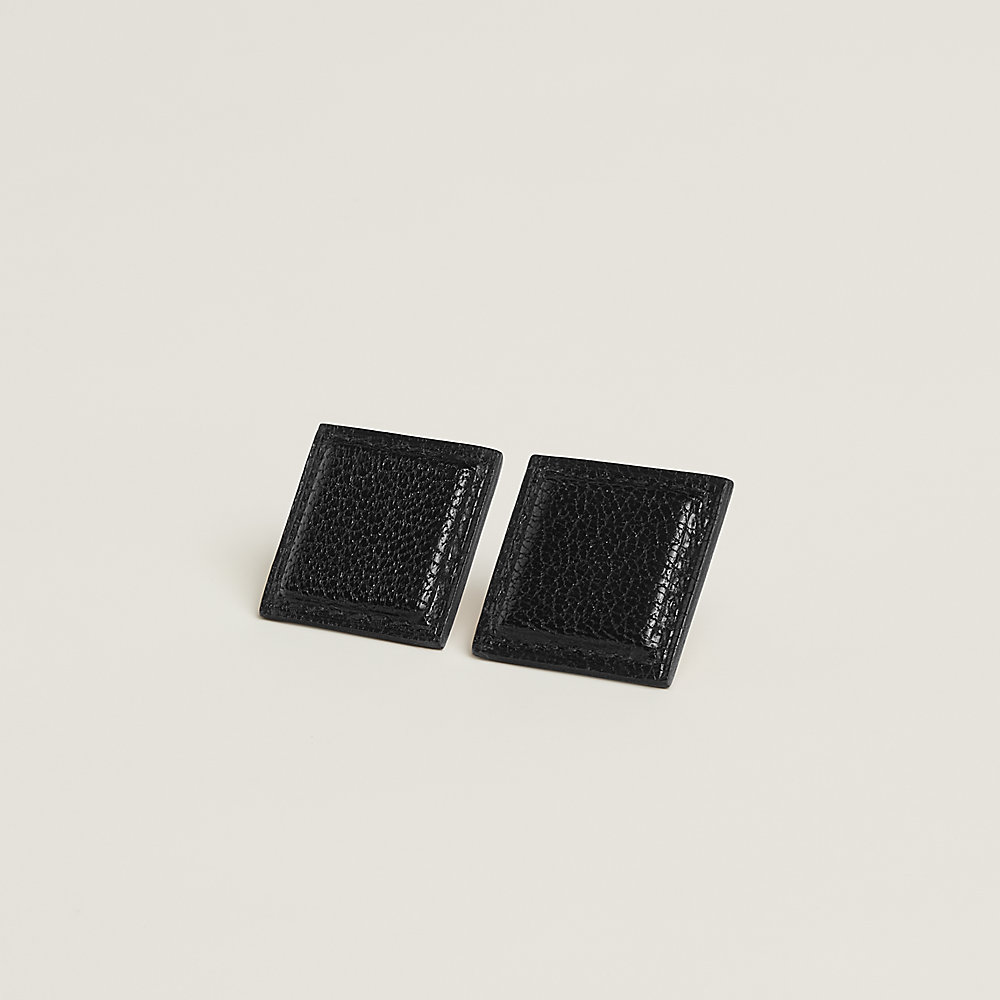 幾何の洗練◆【HERMES】Formes CarrE スタッドピアス Formes Carre earrings | Hermès Mainland China