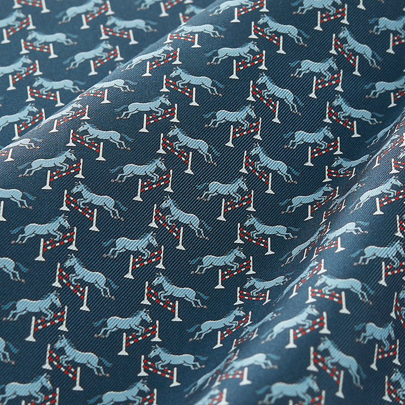 Free Jump pocket square 45