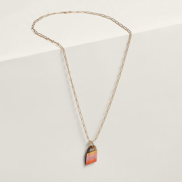 Fusion Amulette Padlock pendant, large model | Hermès China