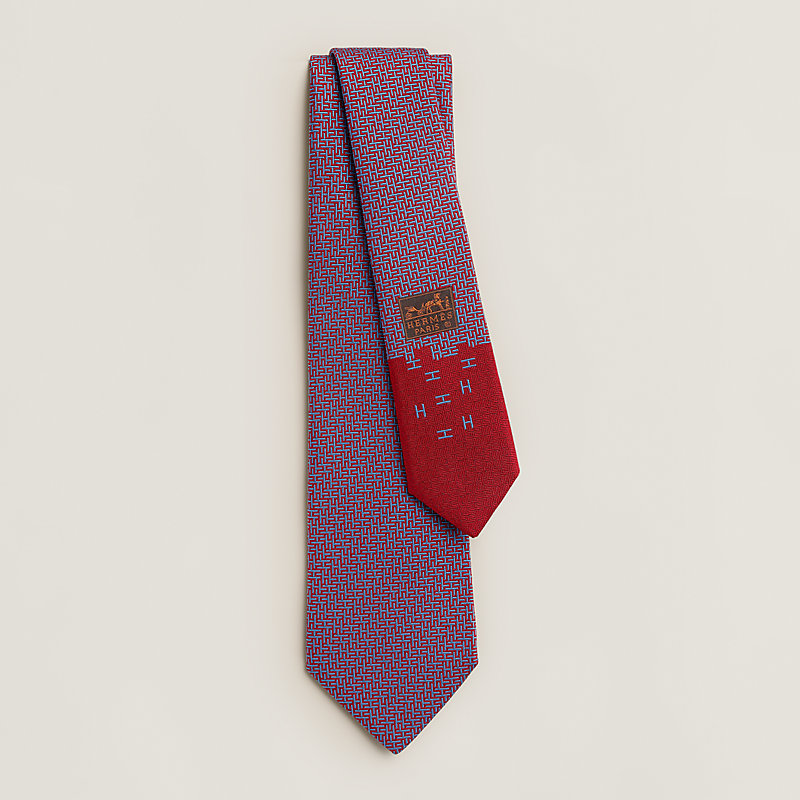 Geometrical H tie