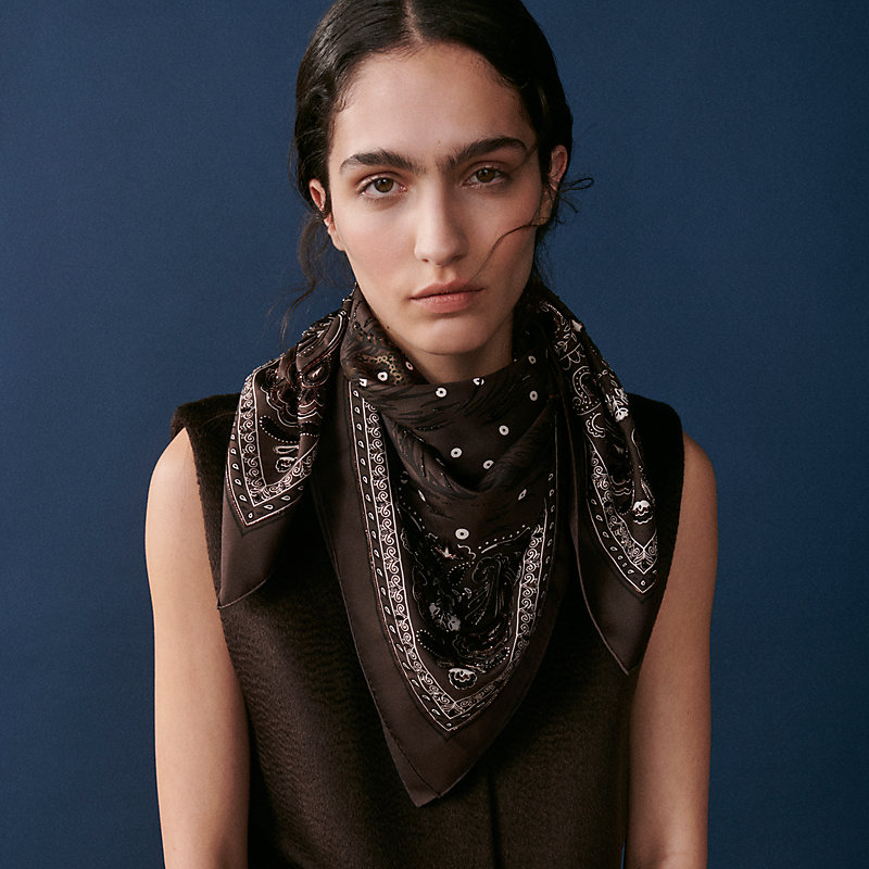 Guepards Bandana Exceptional embroidered scarf 90