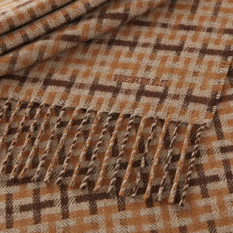 H Ecossais scarf