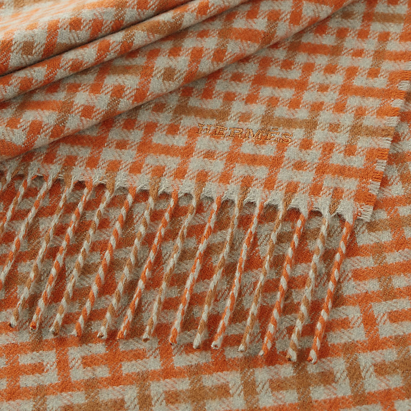 H Ecossais scarf