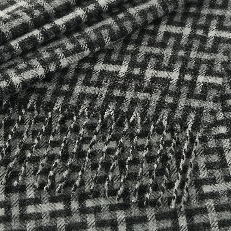 H Ecossais scarf