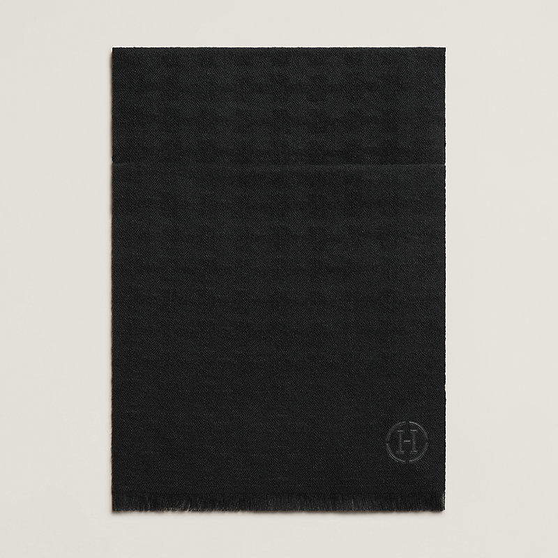 H Embosse scarf
