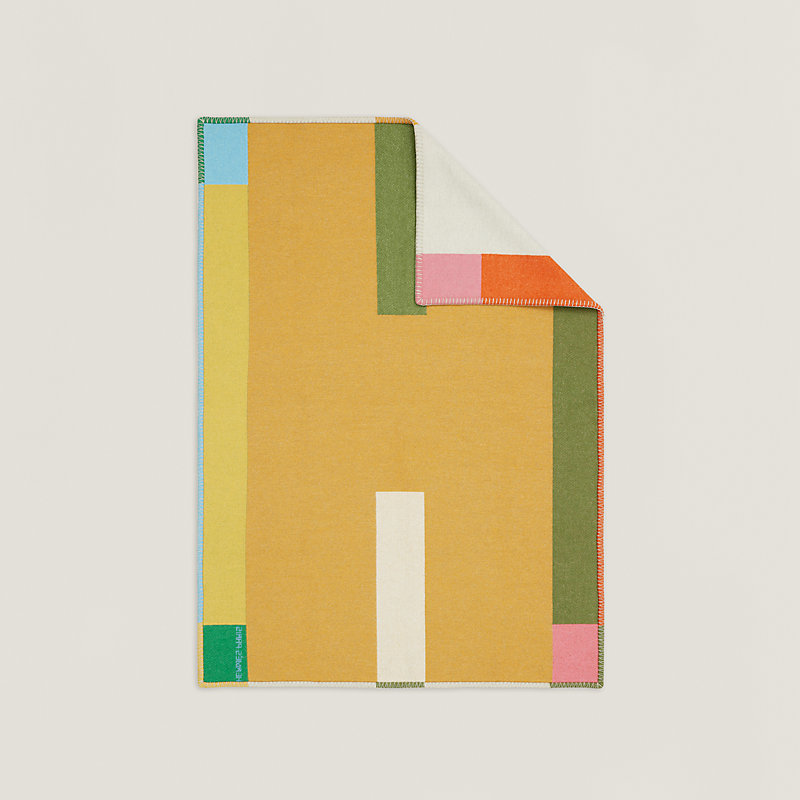 H Gourmand blanket