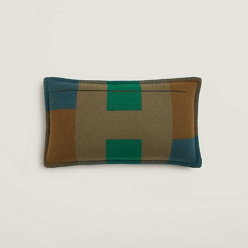 H Horizon pillow, small model
