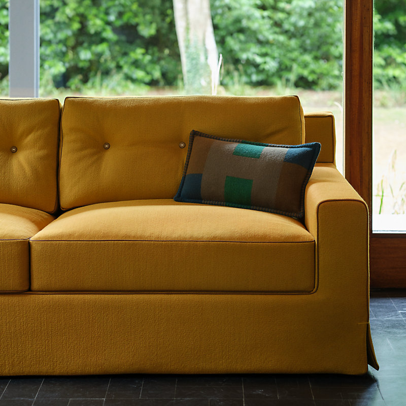 H Horizon pillow, small model