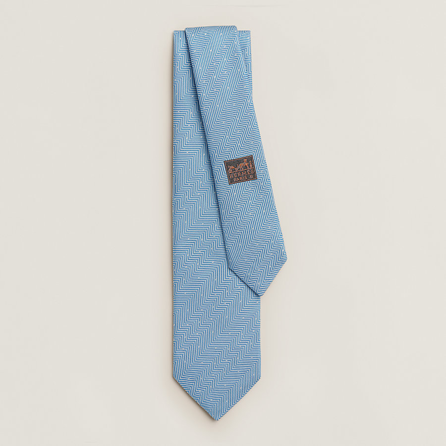 H Illusion tie