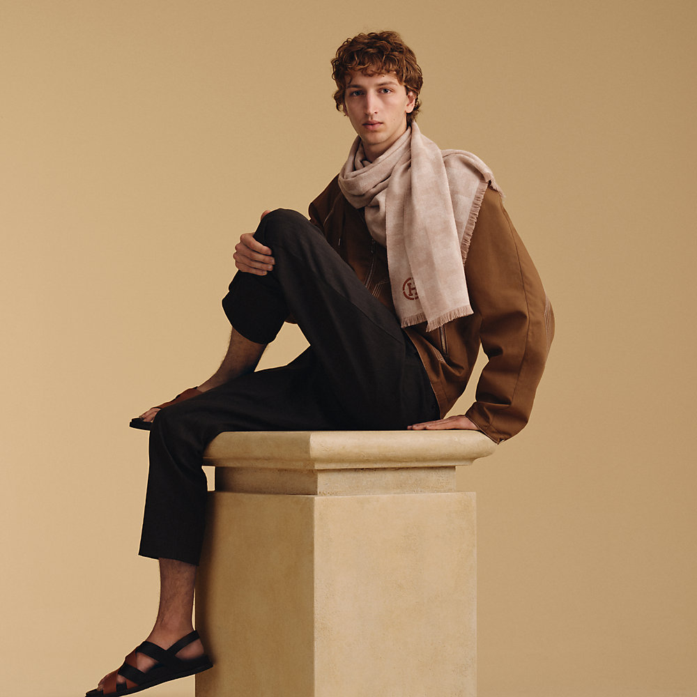 H Jacquard muffler | Hermès Mainland China