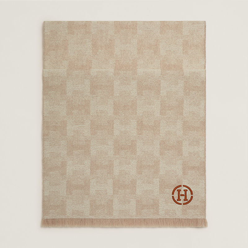 H Jacquard scarf