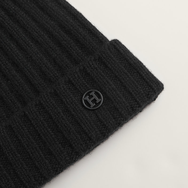 H Loop beanie