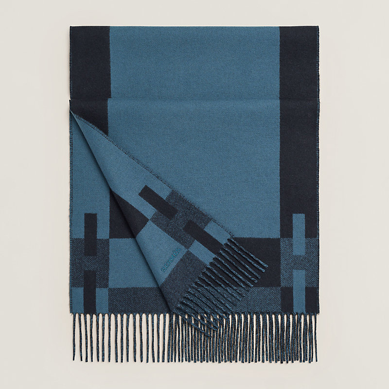 H Passant scarf