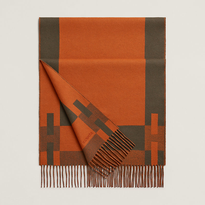 H Passant scarf