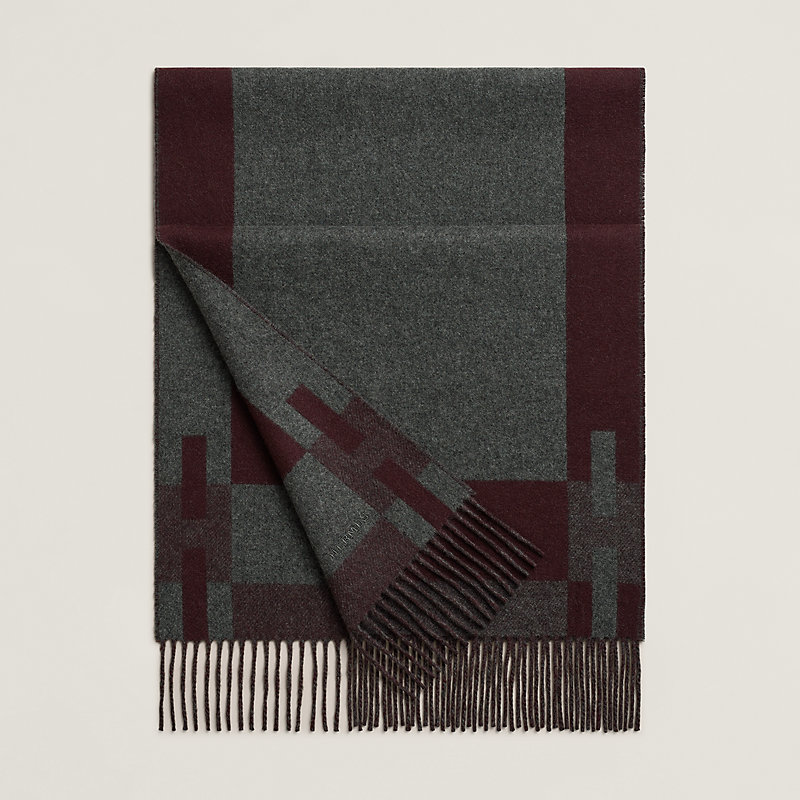 H Passant scarf