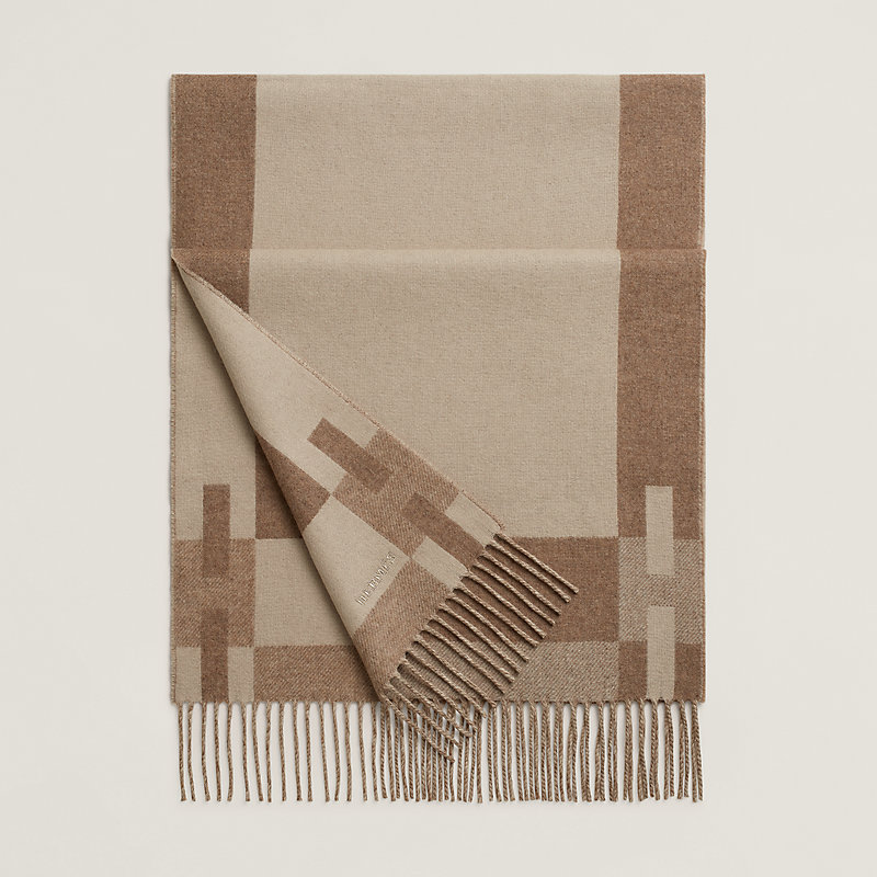 H Passant scarf