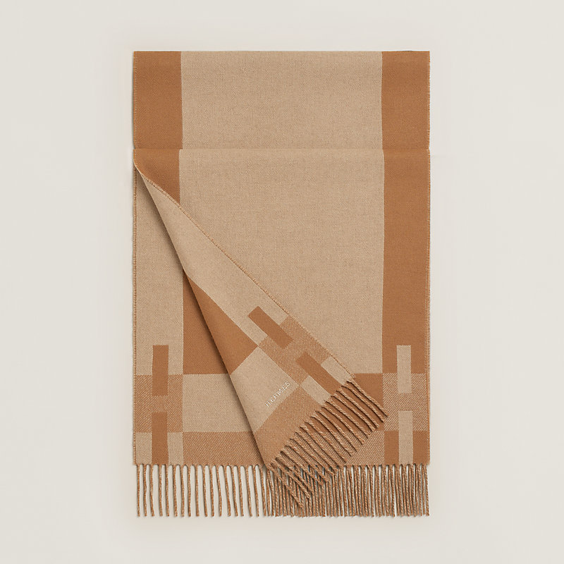 H Passant scarf