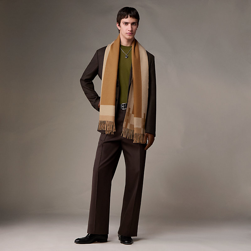 H Passant scarf