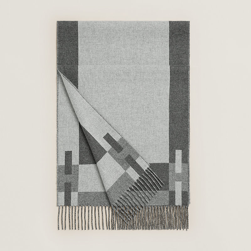H Passant scarf