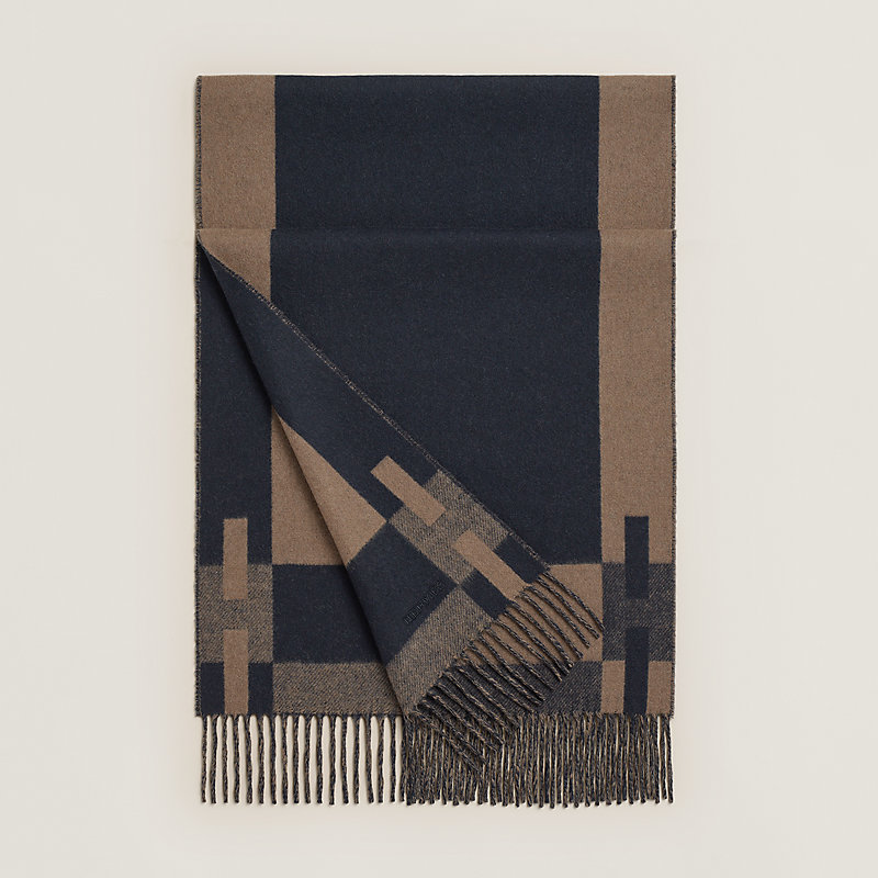 H Passant scarf