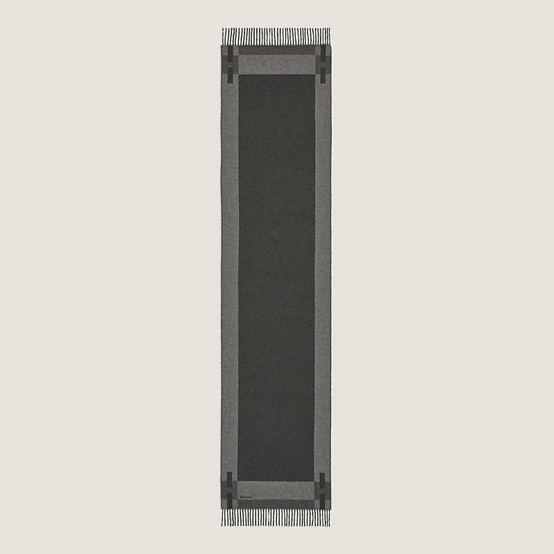 H Passant scarf
