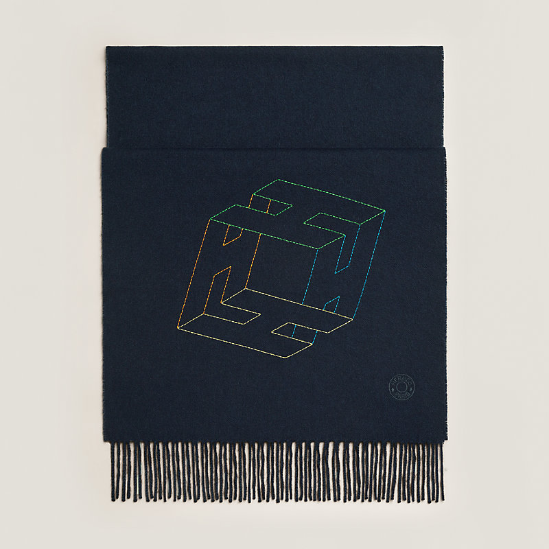 H Perpetuel scarf