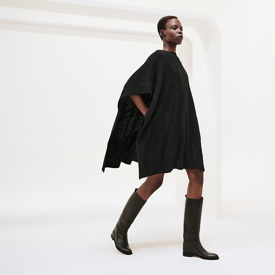 "H" rectangular cape poncho