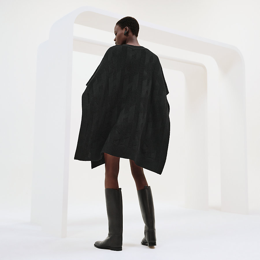 "H" rectangular cape poncho